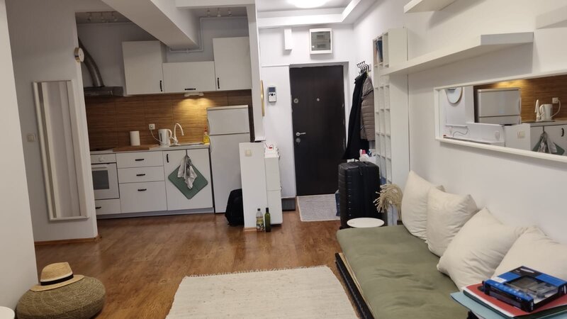 Bucur Obor , 2 minute metrou