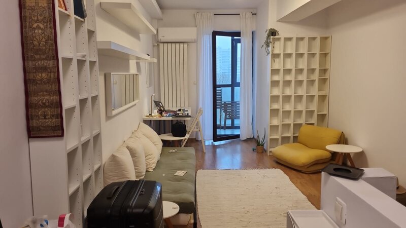 Bucur Obor , 2 minute metrou