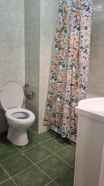 Bucur Obor , 2 minute metrou